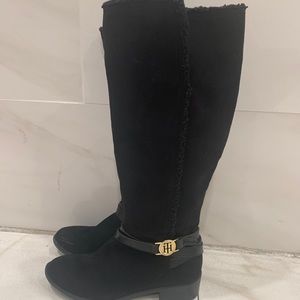 Tommy Hilfiger boots size 8